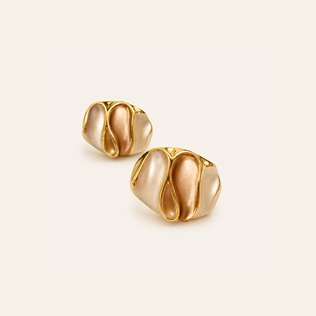 Gayaabi Musecurve Earrings