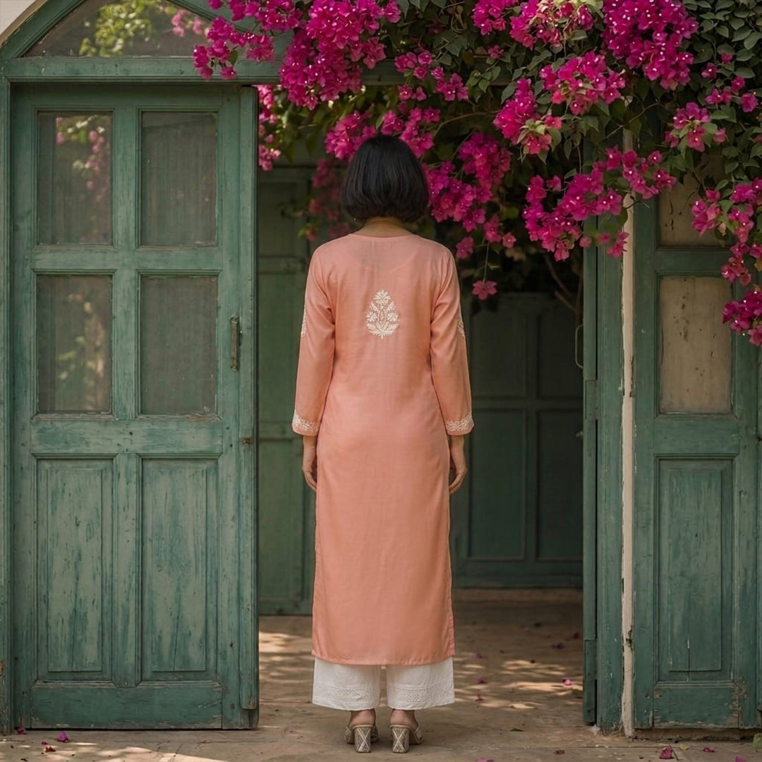 Gayaabi Abeer Chikankari Silk Kurta