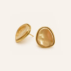 Gayaabi Pebble Stud Earrings