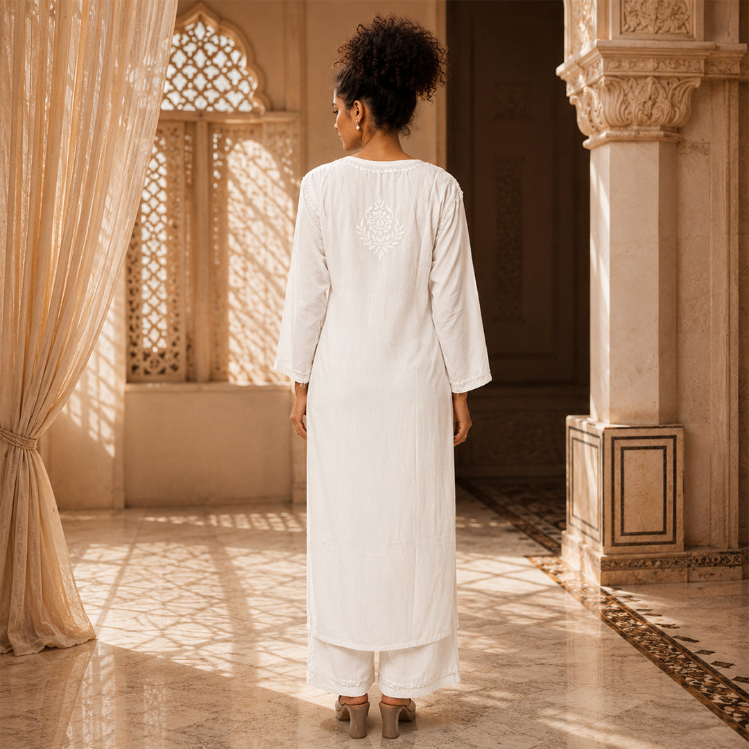 Gayaabi Chandani Chikankari Kurta