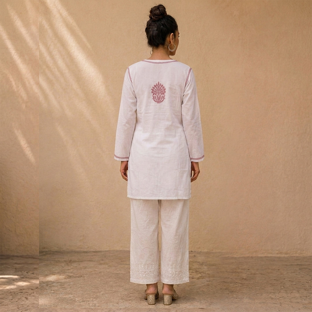 Gayaabi Gulnaar Cotton Chikankari Kurta