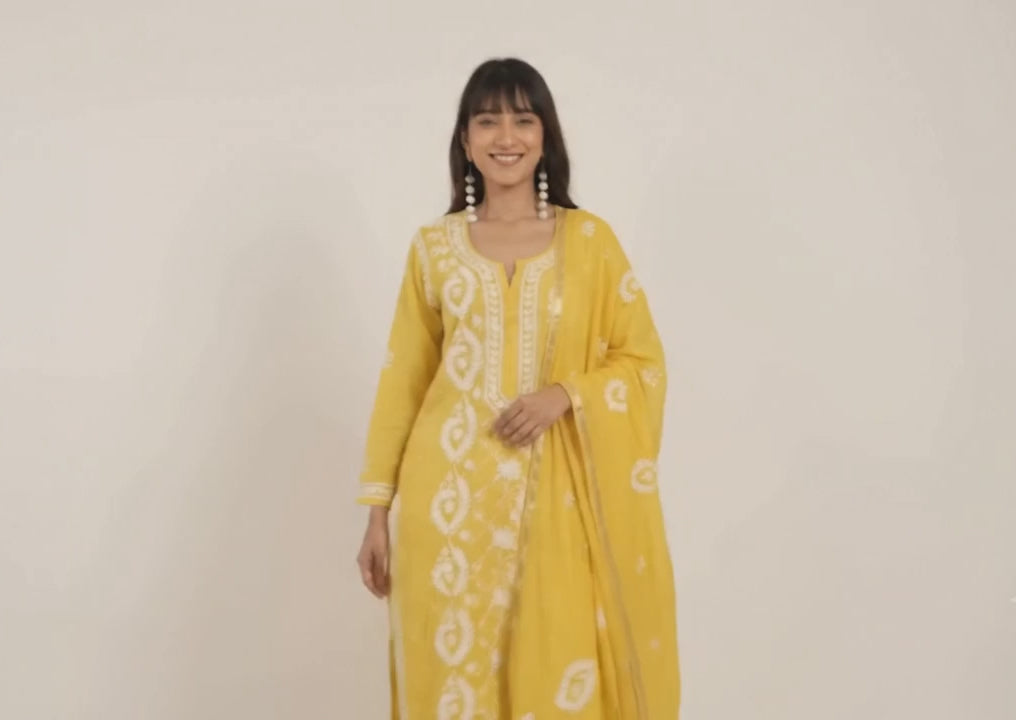 Gayaabi Sunehri Chikankari Mul Chanderi Kurta set